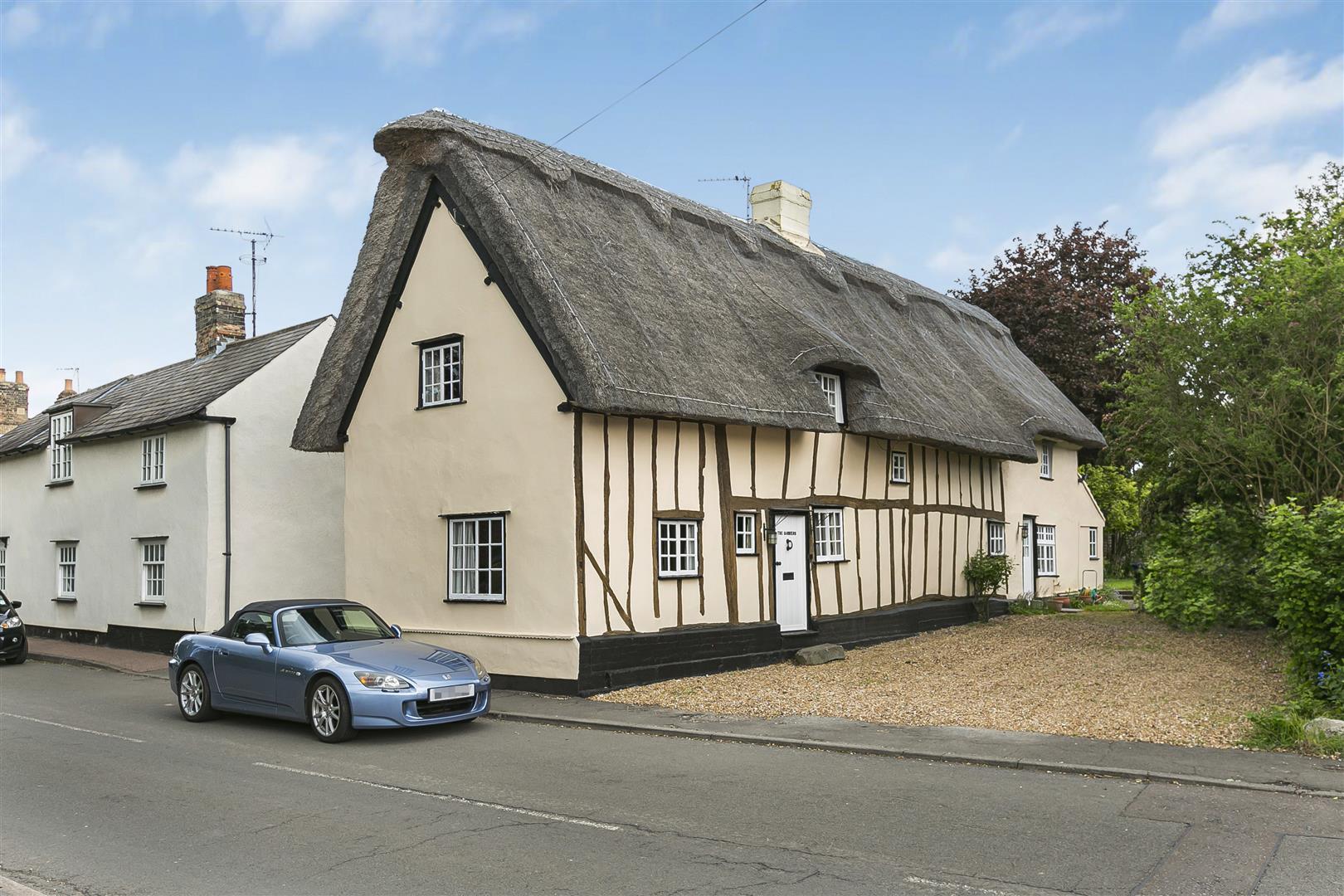 4 Bedroom for sale in Little Shelford Cheffins Cambridge Sales